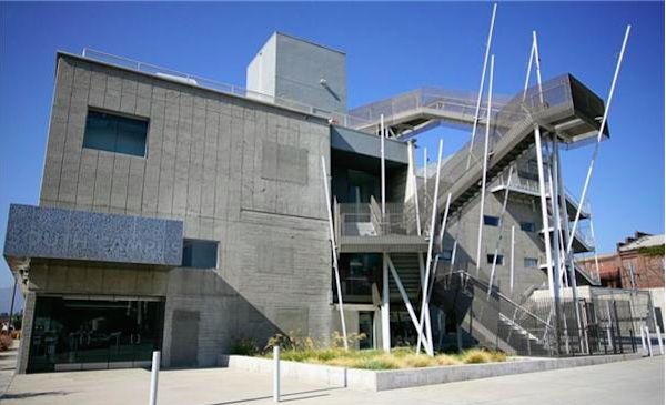 艺术中心设计学院 王牌专业推荐