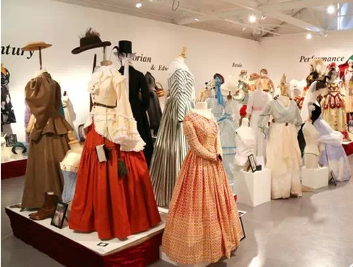 伦艺服装设计作品集要求 伦艺服装设计作品集要求